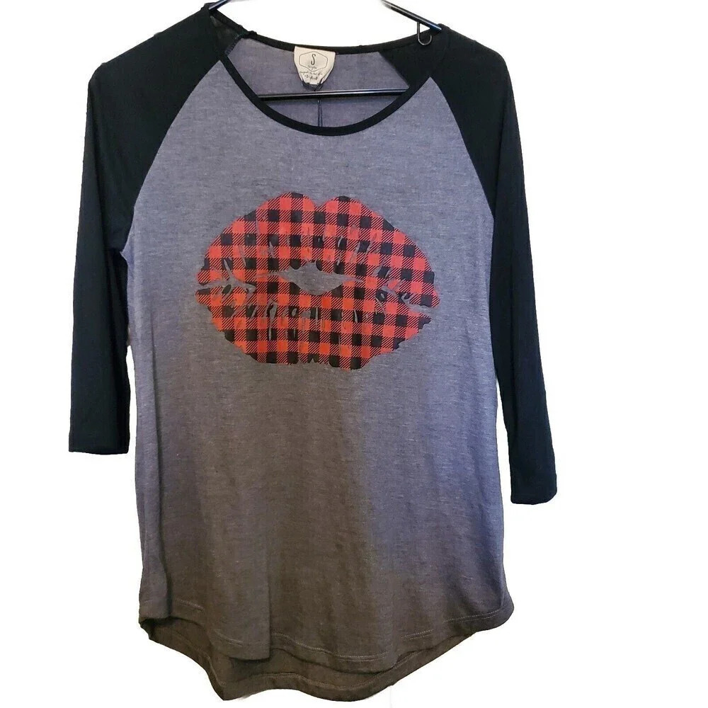 Daisy Rae Day Baseball Tshirt Small Buffalo Plaid Lips Womens Gray Black New